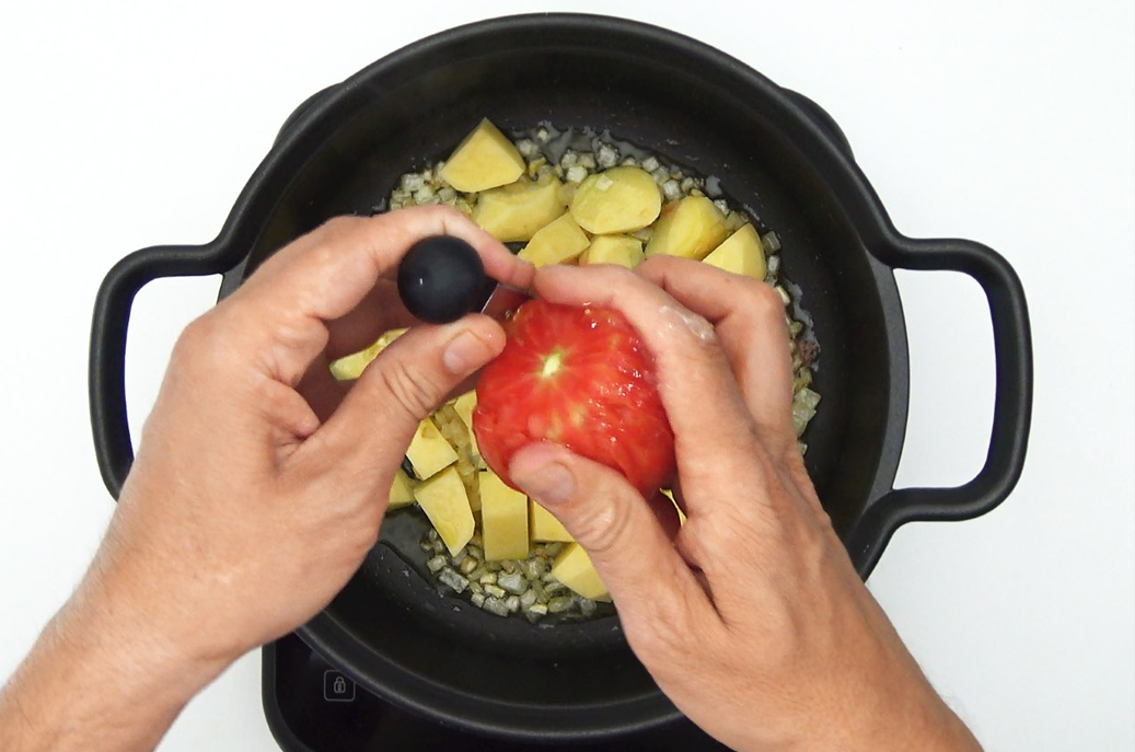 Cómo hacer bonito con tomate. Receta fácil con pescado