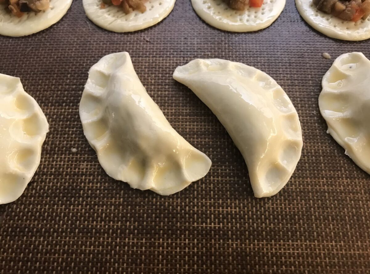 canapés con hojaldre ideas de aperitivos navideos paso 11