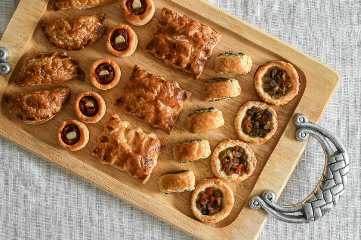 canapés con hojaldre ideas de aperitivos navideos paso 19