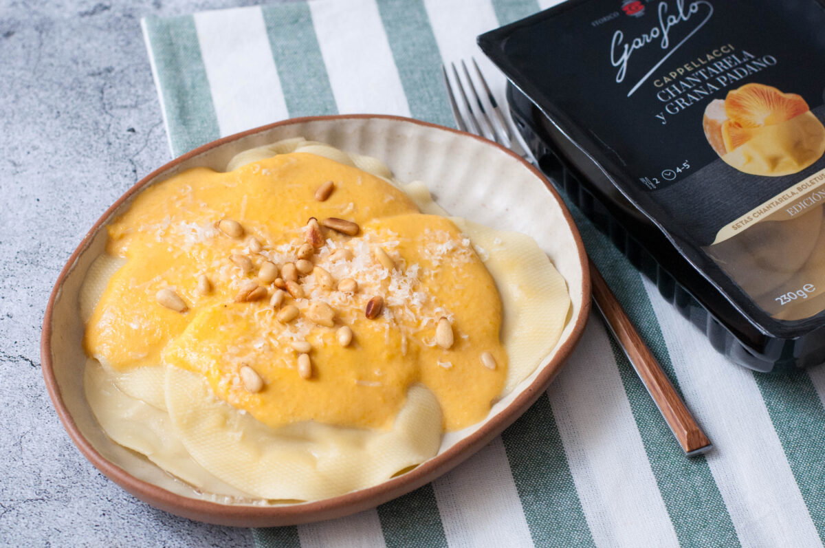 cappellacci con salsa de calabaza paso 12