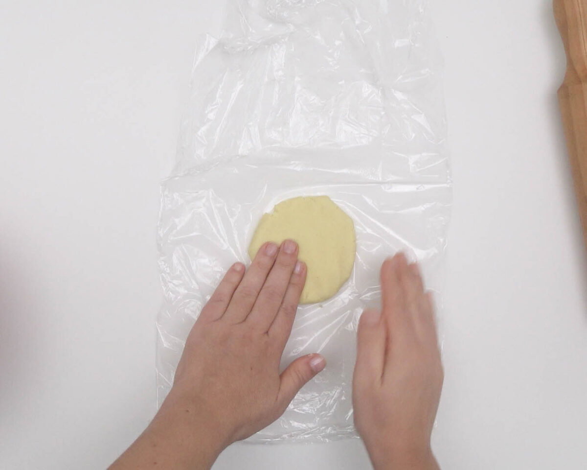 empanadas venezolanas de pollo y queso paso 17