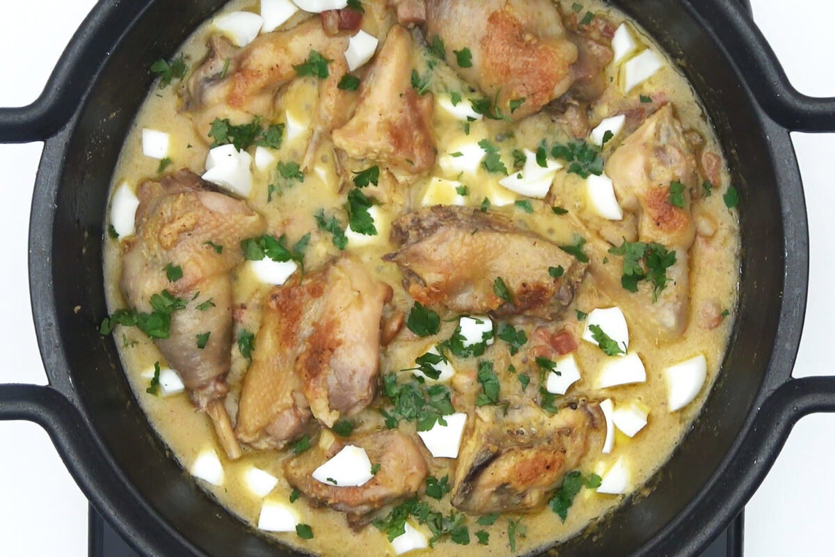 gallina en pepitoria paso 25