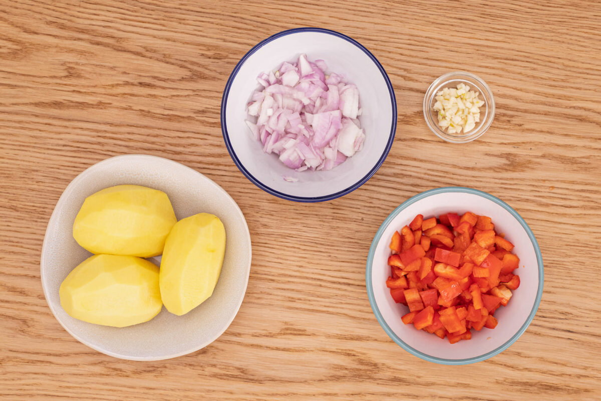 guiso de patatas y alcachofas paso 4