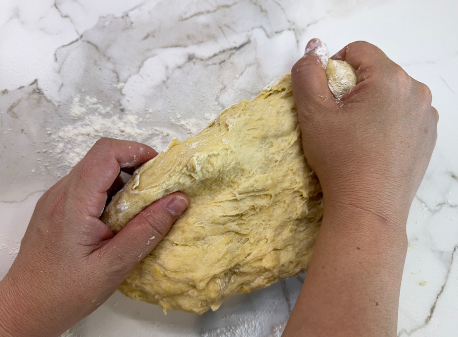Masa de empanada gallega con huevo