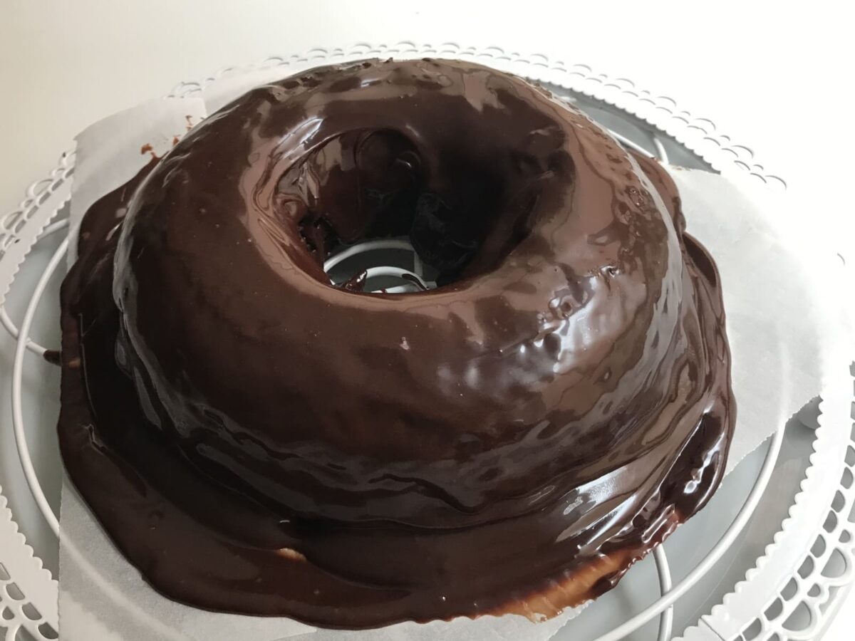 mona de pascua con chocolate paso 14