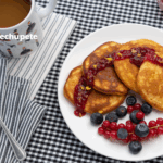 Panqueques sin leche con frutos rojos