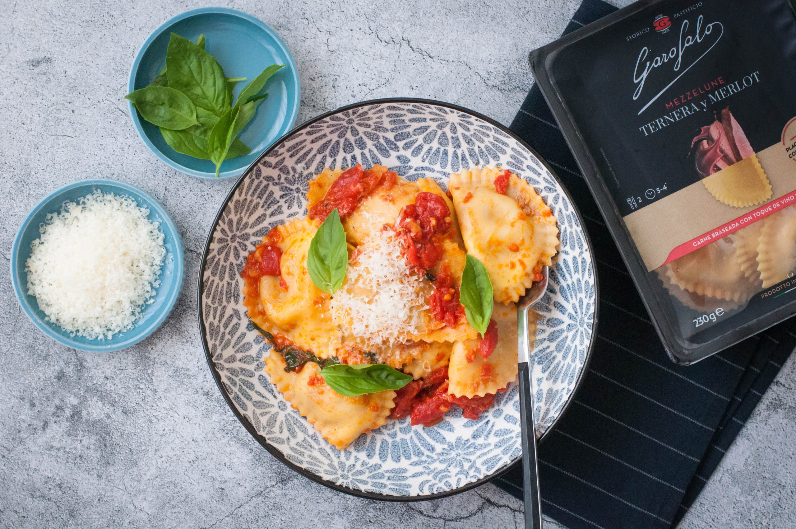 pasta rellena fresca con salsa arrabiata paso 10