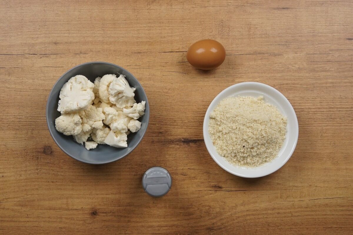 pizza con masa de coliflor paso 1