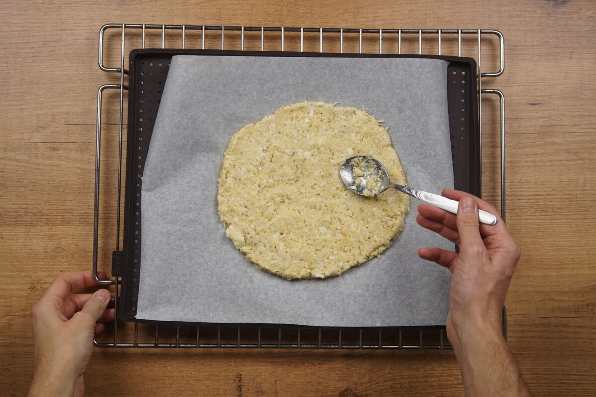 pizza con masa de coliflor paso 7