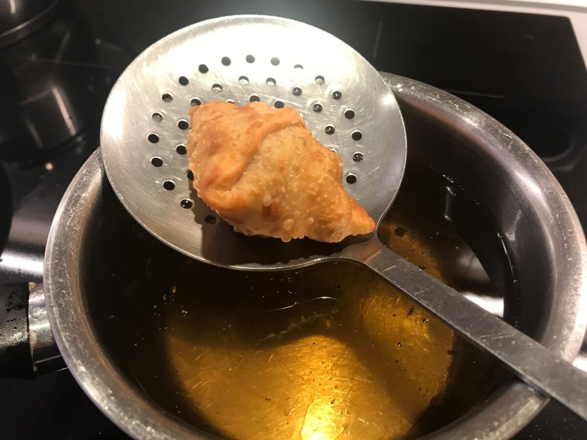 samosas de patata hindús paso 18