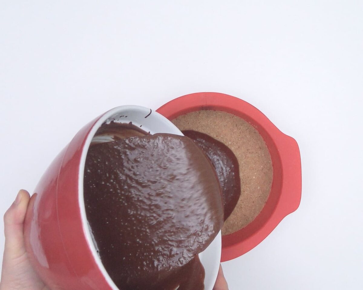 tarta mousse chocolate y frutos secos paso 19