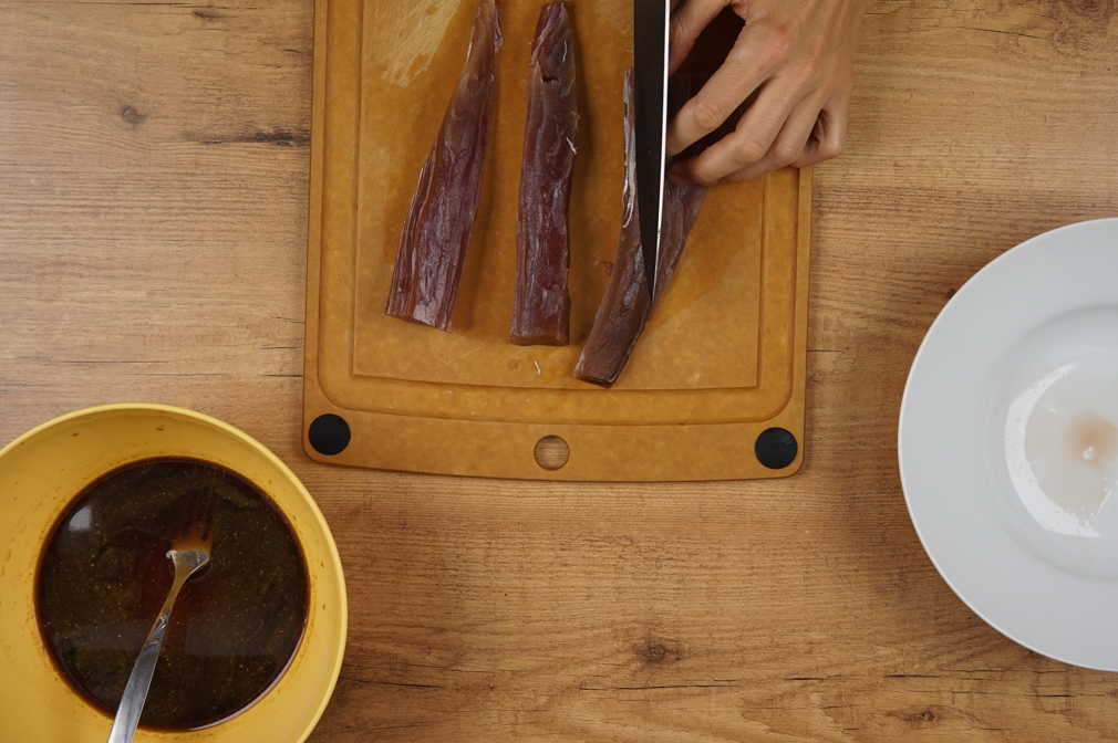 Tataki de atún rojo con sésamo