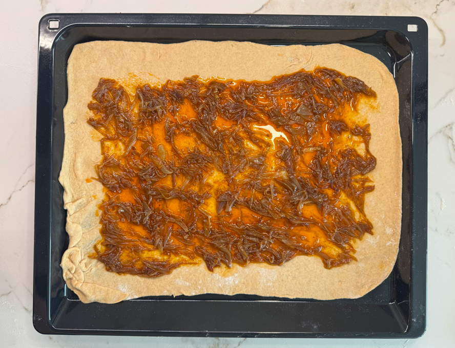 Empanada de salmón con masa gramada