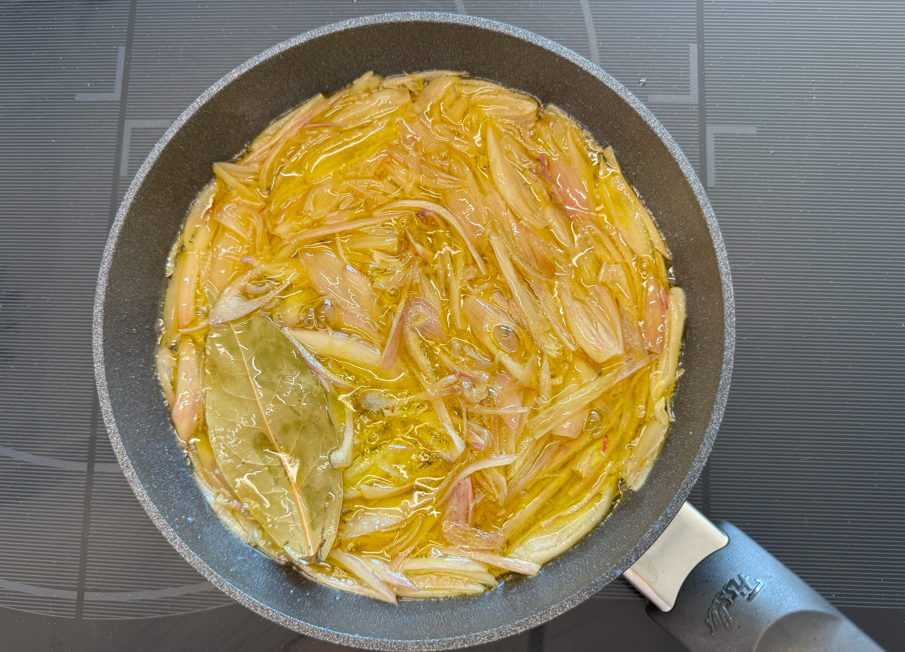 Empanada de salmón con masa gramada
