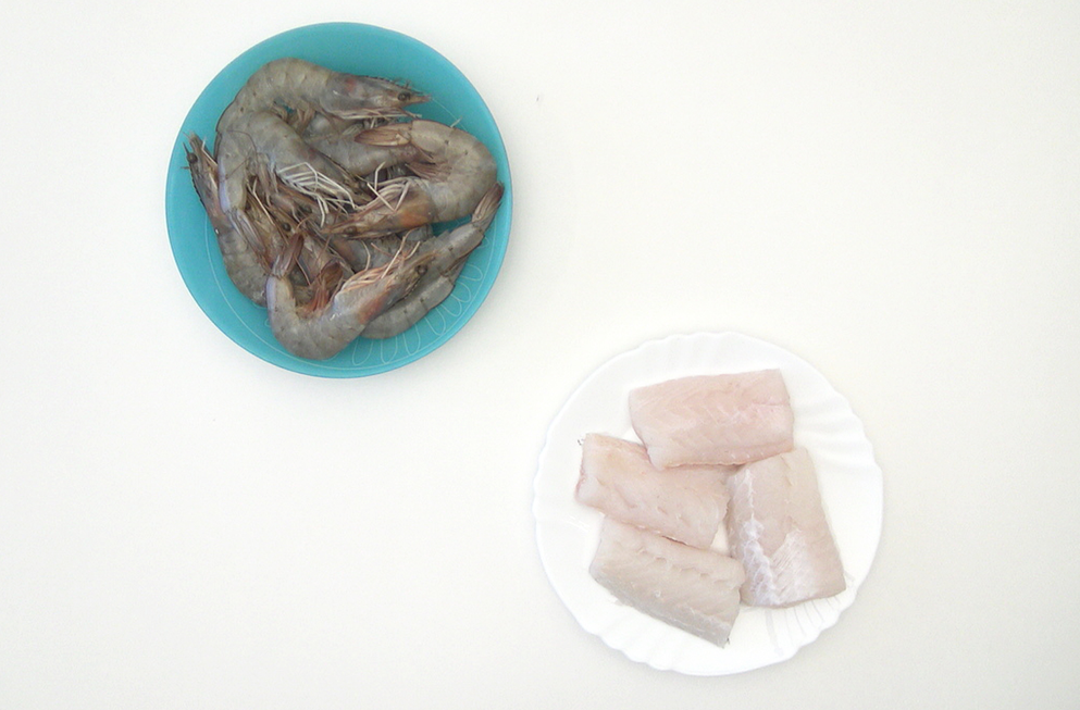 Lomos de merluza en salsa marinera