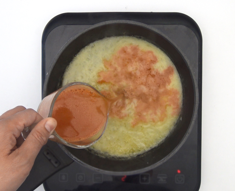 Lomos de merluza en salsa marinera