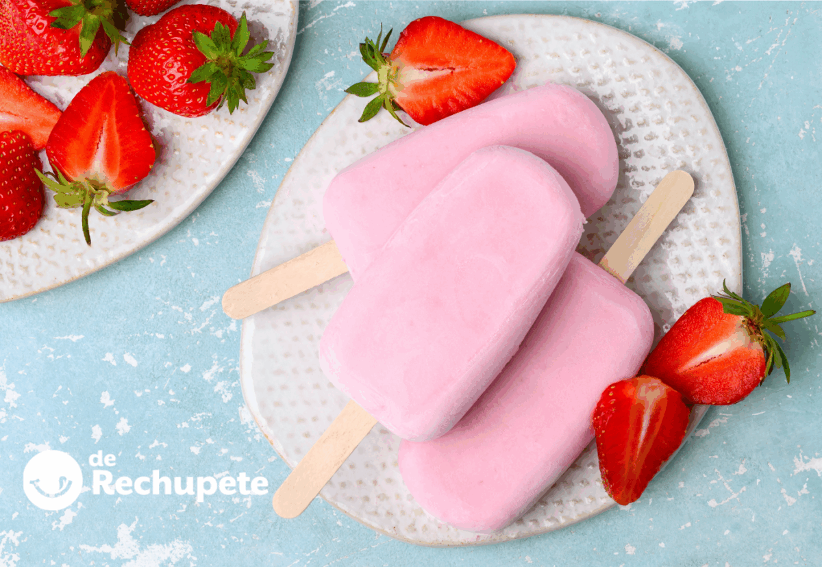 Polos de fresa y yogur