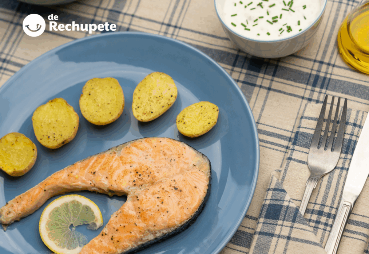 Salmón a la plancha con patatas al microondas
