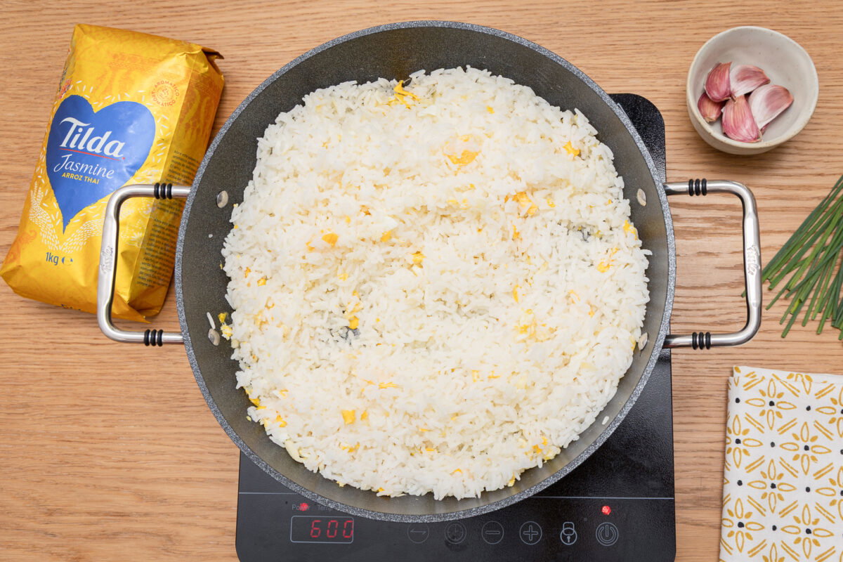 Arroz frito con ajo