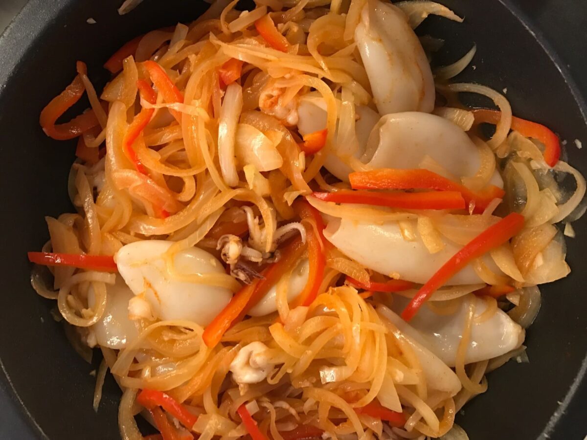 Chipirones encebollados 10