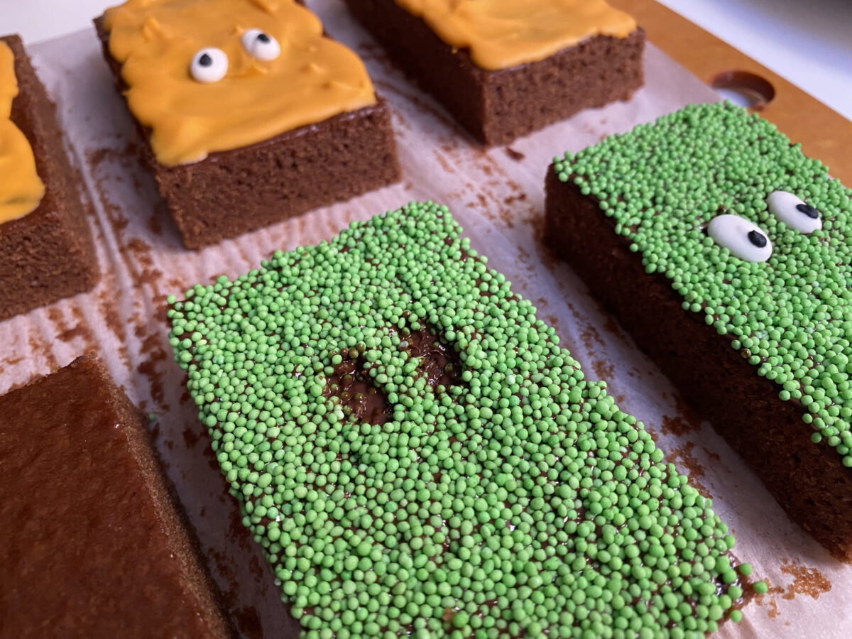 Monstruitos de chocolate para Halloween 14