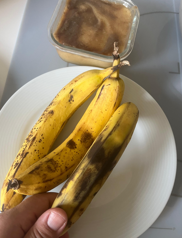Más de 10 ideas dulces para usar plátanos o banana que ya están muy maduros