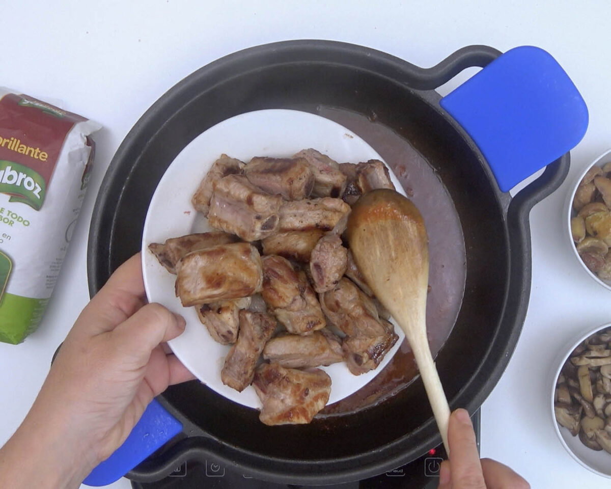 arroz de setas castañas y costillas de cerdo (22)