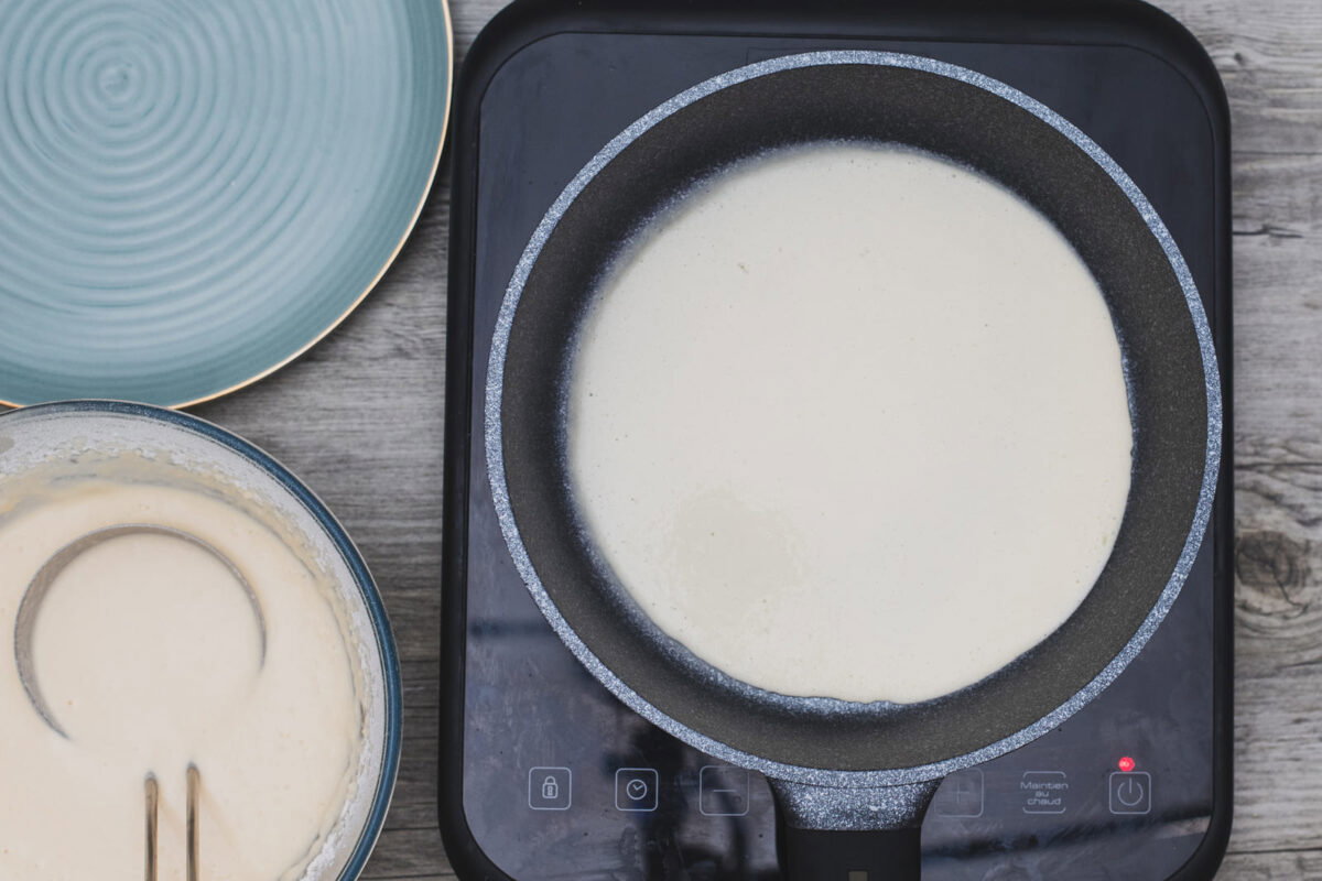 crepes rellenas de gambas y mejillones al azafrán (14)