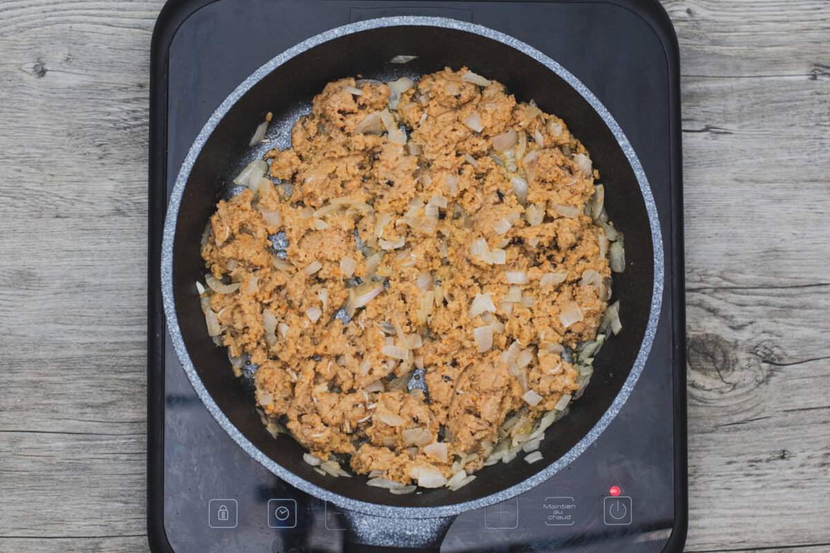 crepes rellenas de gambas y mejillones al azafrán (9)