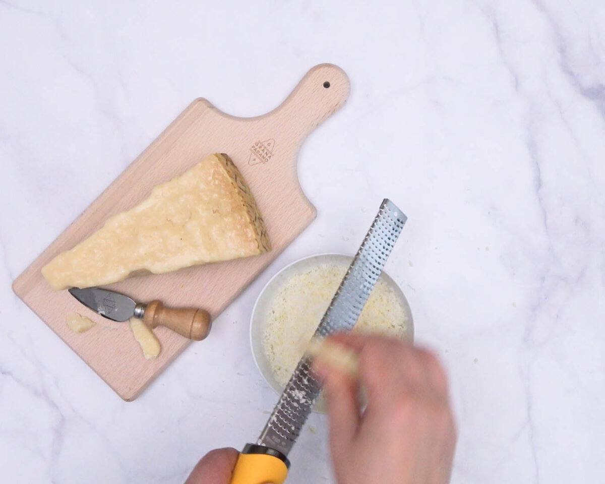 focaccia con cebolla y queso grana padano (13)