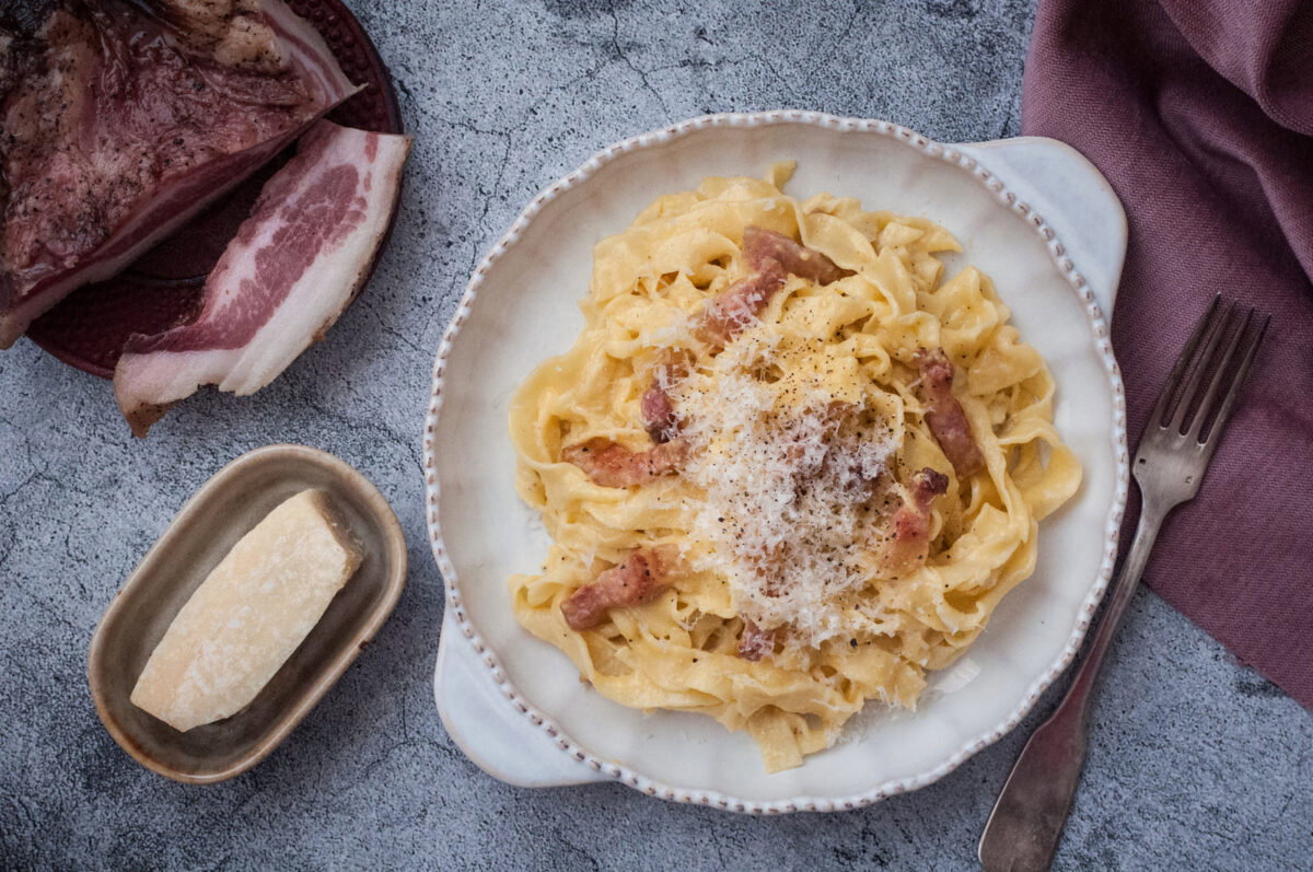 pasta fresca con salsa carbonara 18