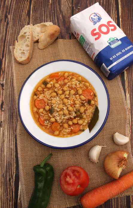 Potaje de garbanzos con arroz