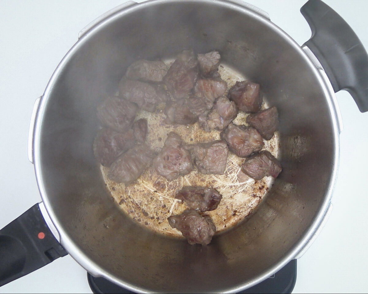 Estofado de ternera con patatas y verduras