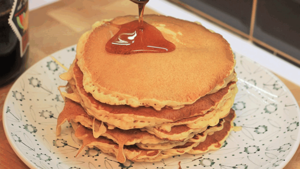 Cómo hacer tortitas: sugerencia de acompañamiento con miel