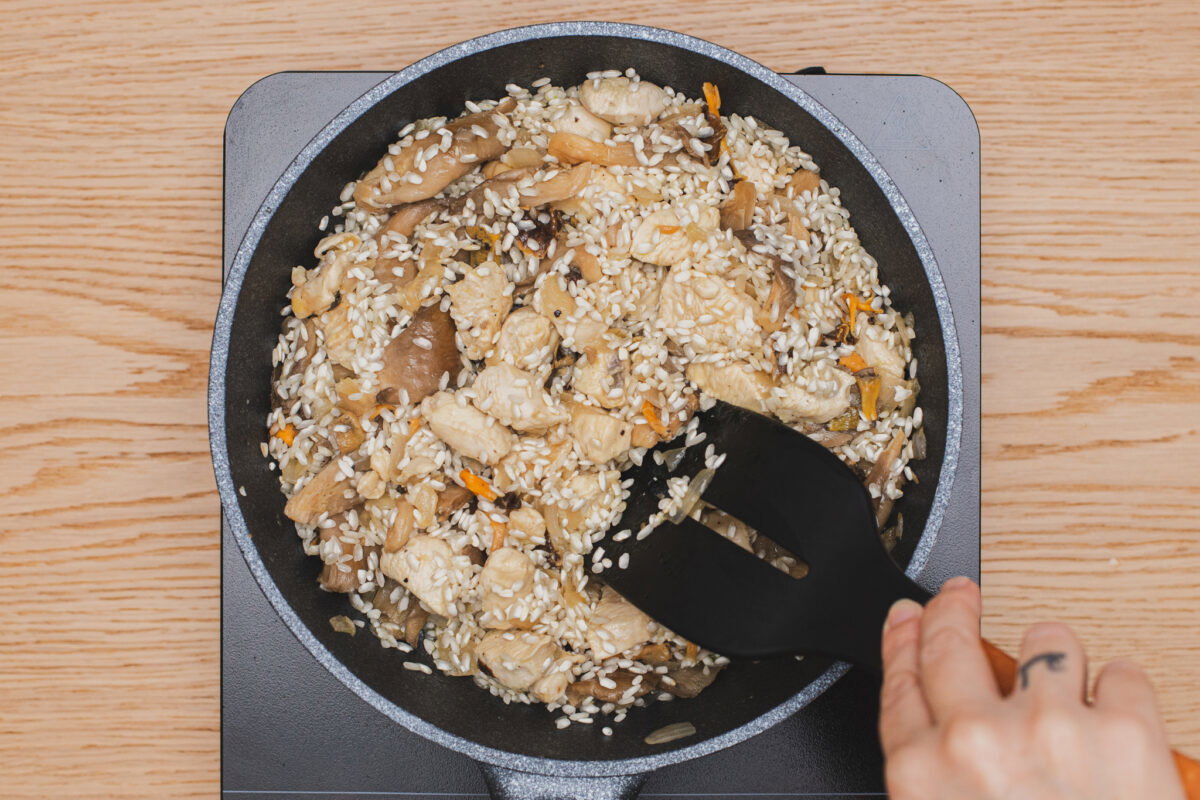 Risotto de pollo y setas
