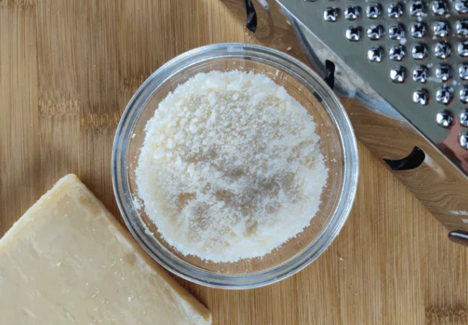 Salsa boscaiola. Receta italiana para mezclar con pasta o carne