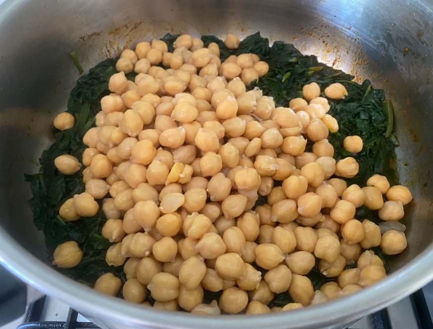 Garbanzos con espinacas a la sevillana