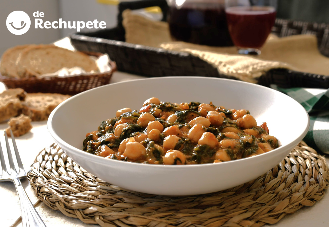 Garbanzos con espinacas. Receta andaluza para comer con tenedor - De Rechupete