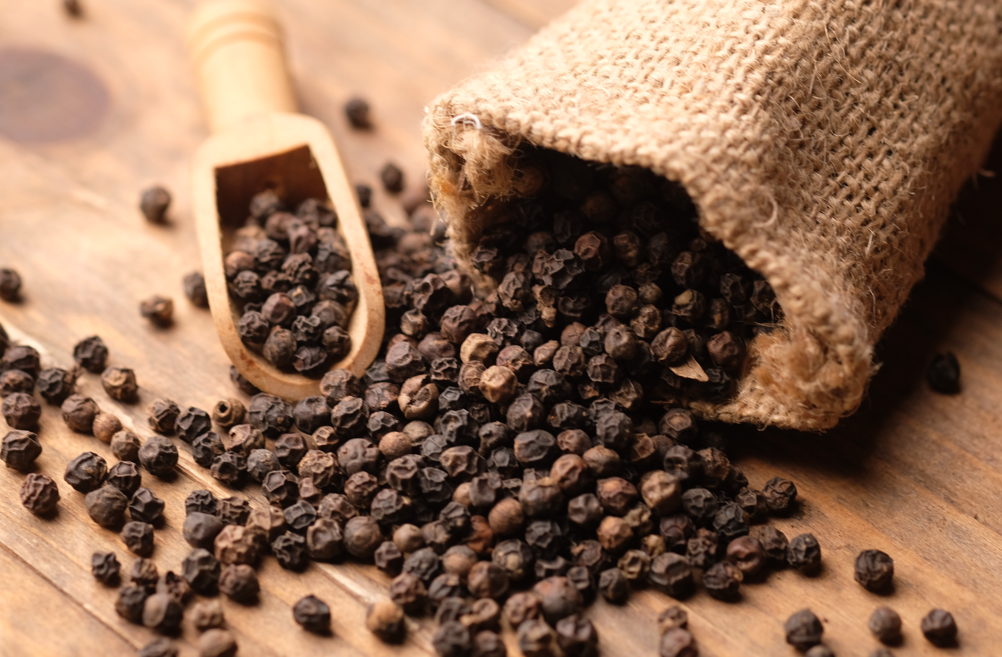 La pimienta. Curiosidades y usos en la cocina de la reina de las especias