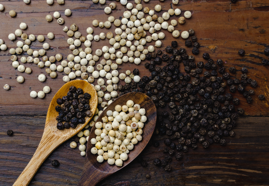 La pimienta. Curiosidades y usos en la cocina de la reina de las especias