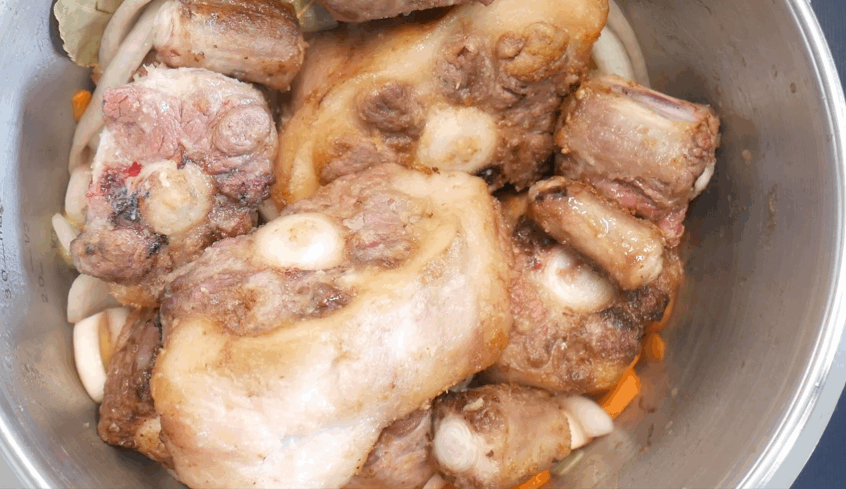 Rabo de toro a la rondeña