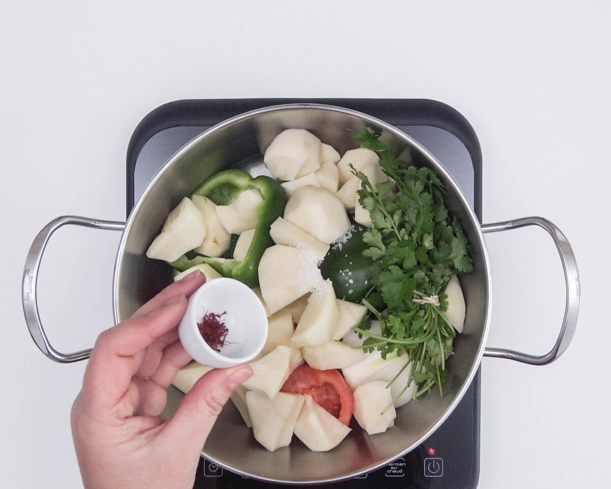 Caldo de papas, arroz y cilantro paso 10