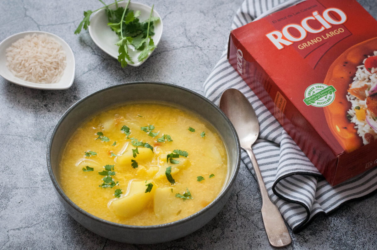 Caldo de papas, arroz y cilantro paso 21