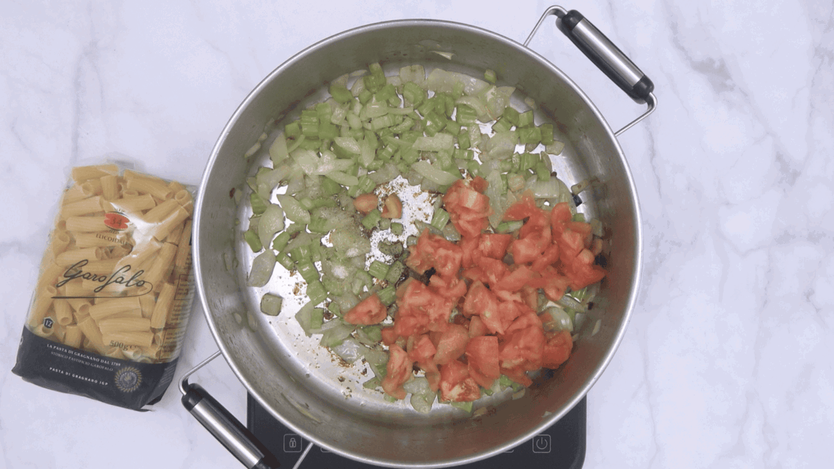 Pasta con caponata siciliana paso 13