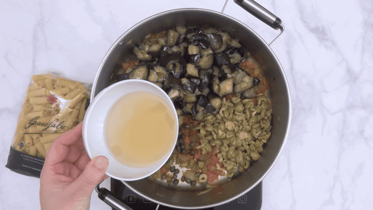 Pasta con caponata siciliana paso 16
