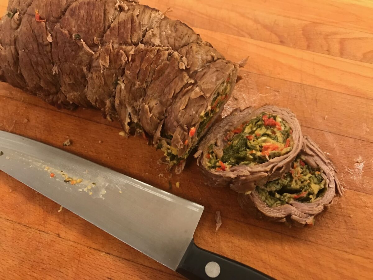 Rollo de carne relleno o Roti paso 18