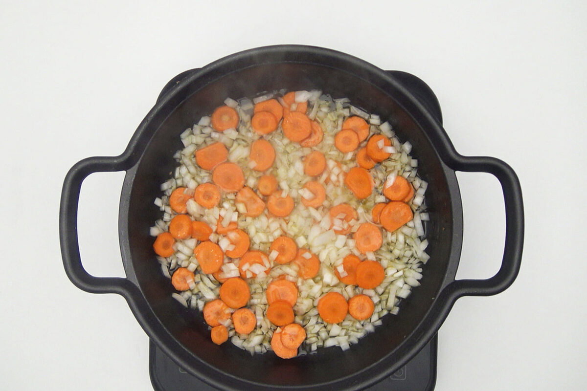 Rollo o roti de carne picada relleno paso 22