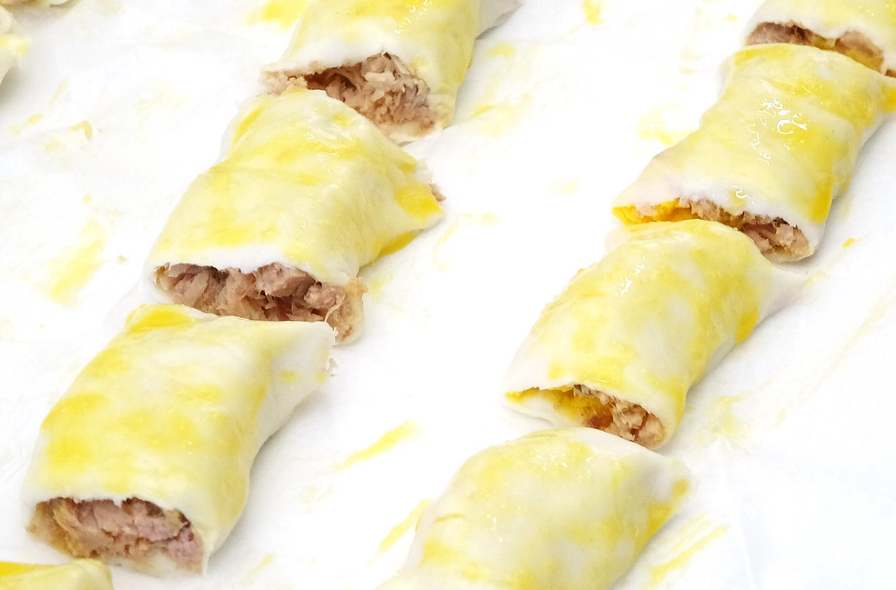 Saladitos de hojaldre y atún. 4 aperitivos fáciles y deliciosos