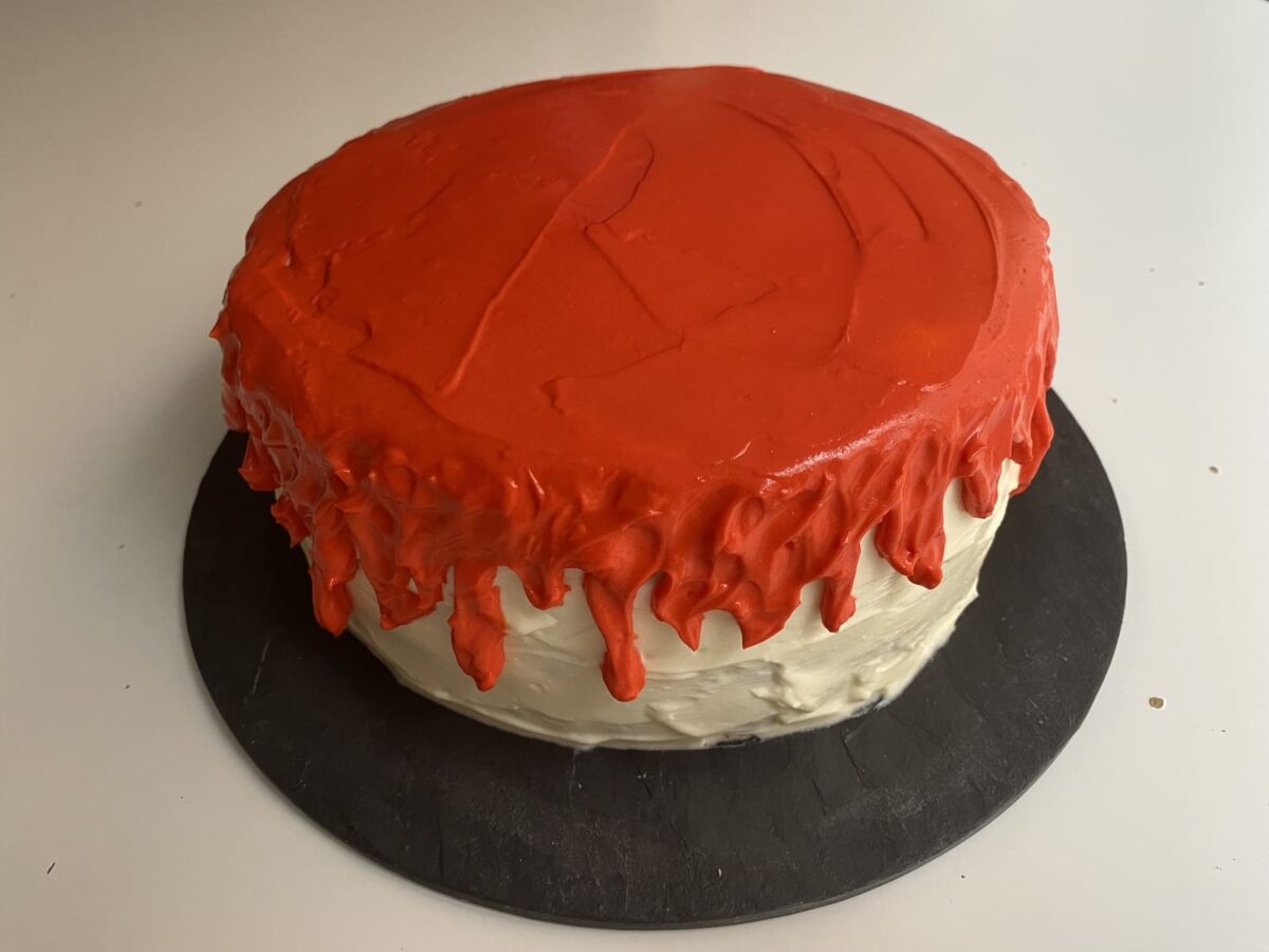 Tarta red velvet Halloween paso 17