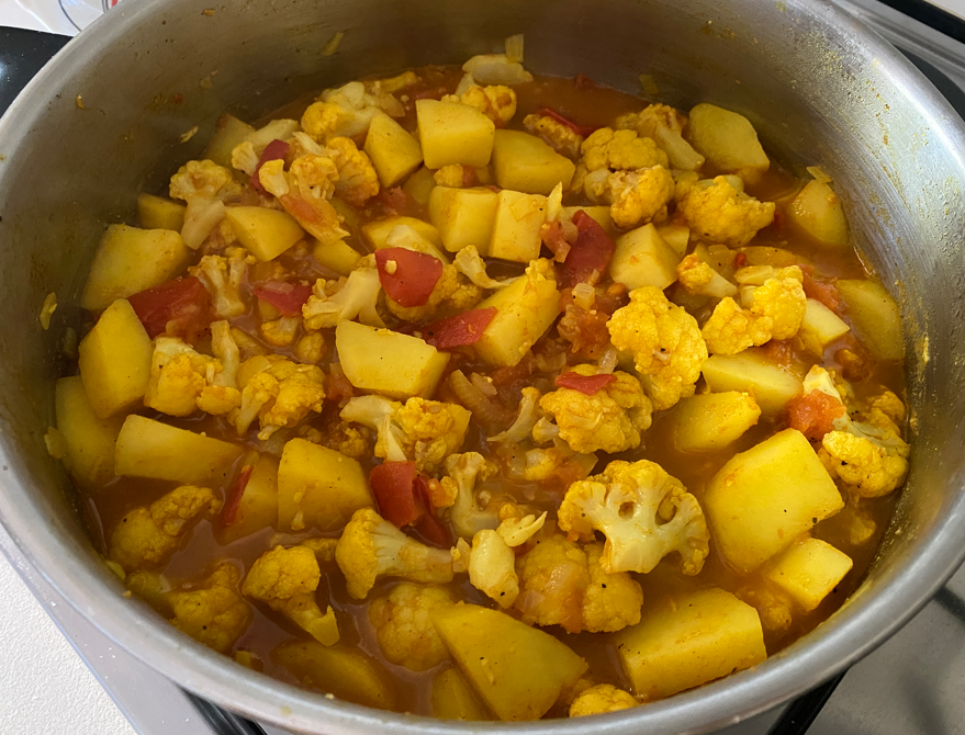 Aloo gobi o curry de coliflor y patata